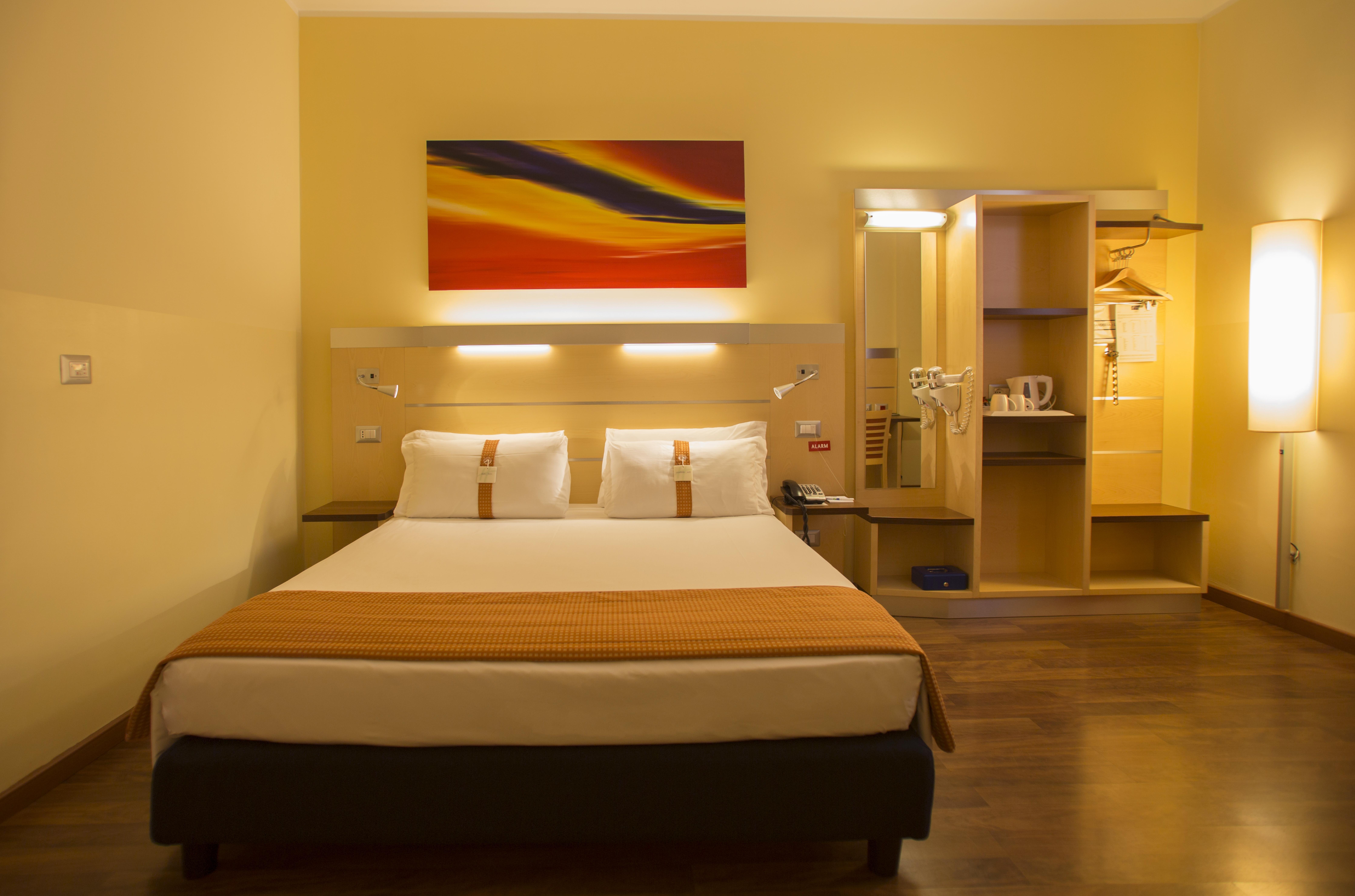 Holiday Inn Express Milan-Malpensa Airport By Ihg Somma Lombardo Kültér fotó
