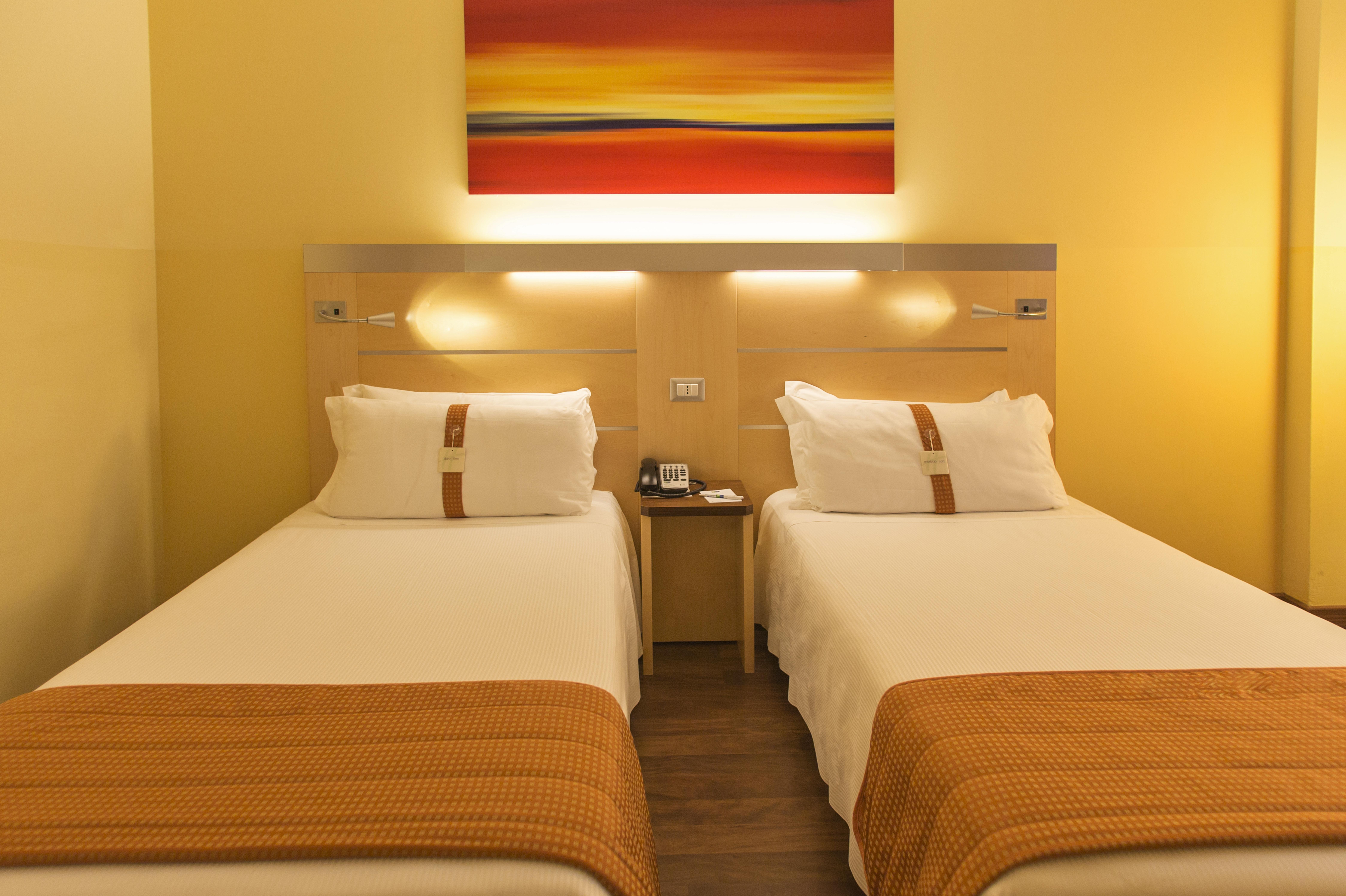 Holiday Inn Express Milan-Malpensa Airport By Ihg Somma Lombardo Kültér fotó