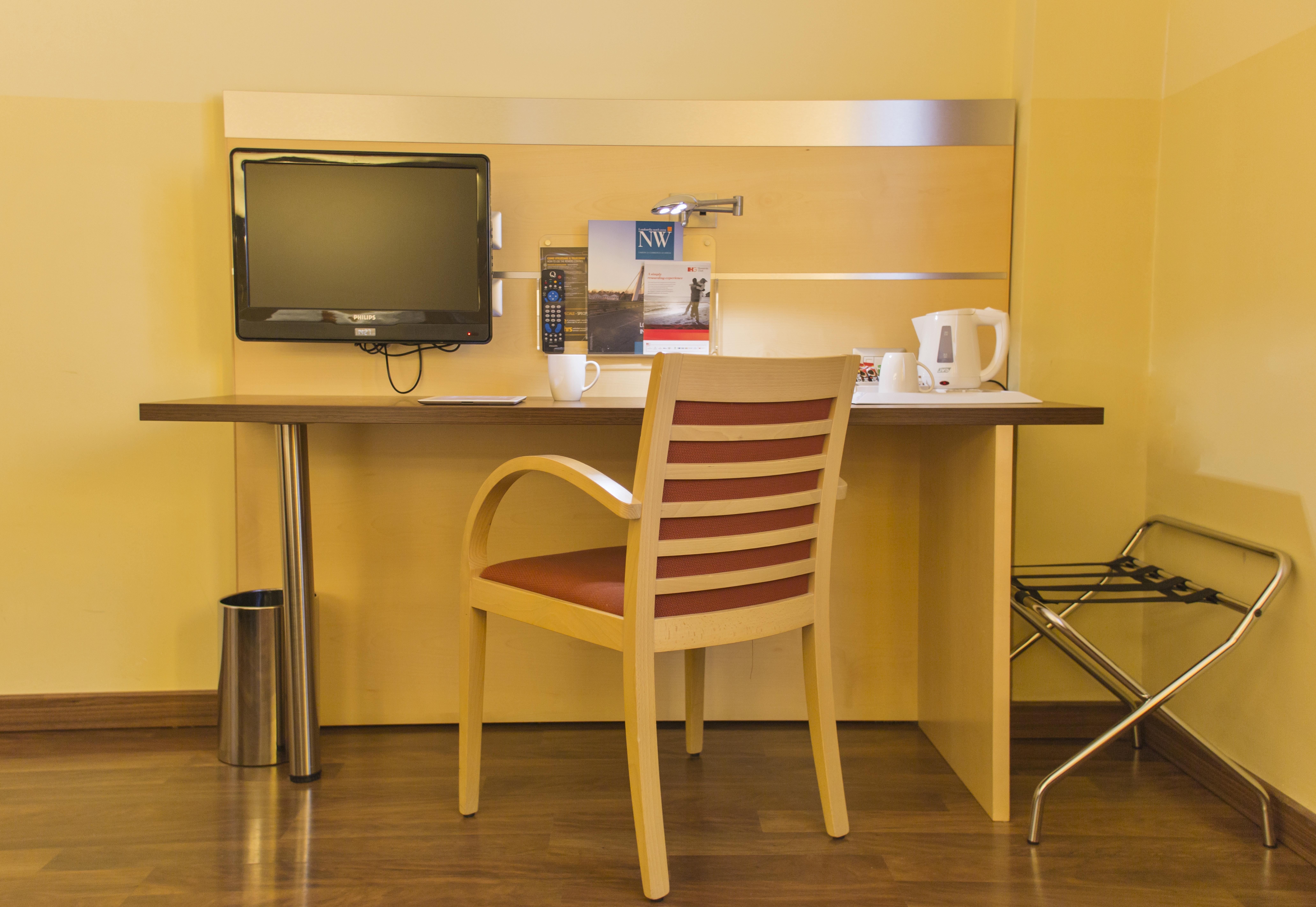 Holiday Inn Express Milan-Malpensa Airport By Ihg Somma Lombardo Kültér fotó