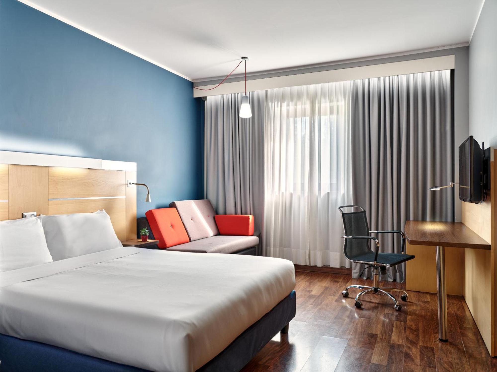 Holiday Inn Express Milan-Malpensa Airport By Ihg Somma Lombardo Kültér fotó