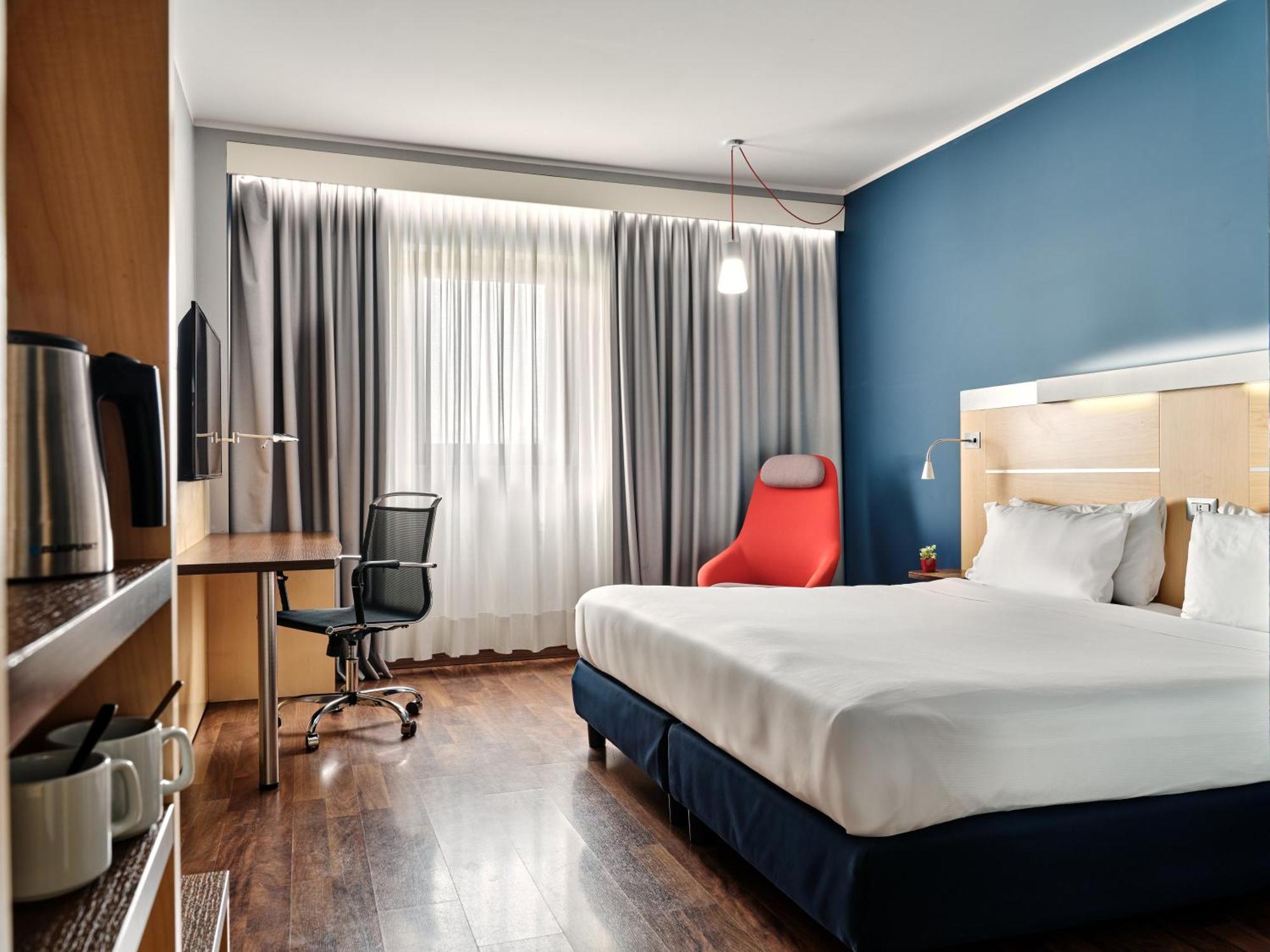 Holiday Inn Express Milan-Malpensa Airport By Ihg Somma Lombardo Kültér fotó