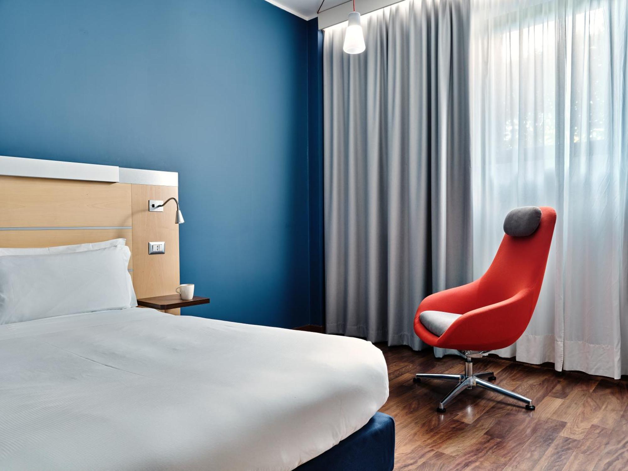 Holiday Inn Express Milan-Malpensa Airport By Ihg Somma Lombardo Kültér fotó