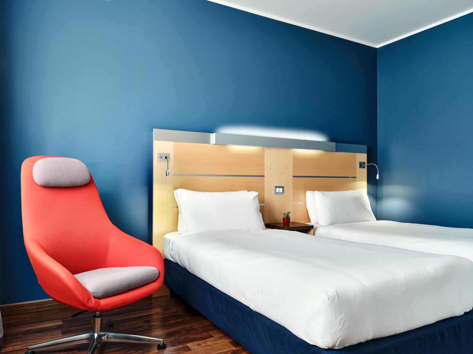 Holiday Inn Express Milan-Malpensa Airport By Ihg Somma Lombardo Kültér fotó