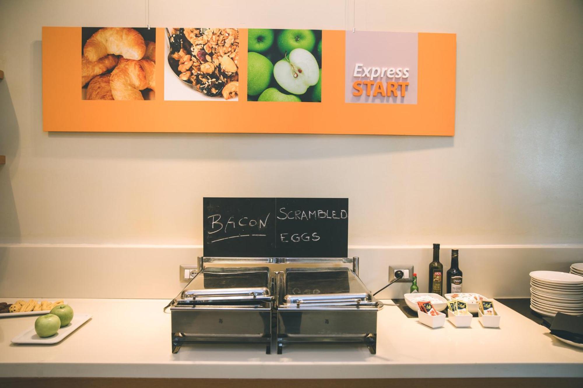 Holiday Inn Express Milan-Malpensa Airport By Ihg Somma Lombardo Kültér fotó